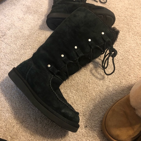 Ugg Appalachian tall boot size 7 - Picture 4 of 6